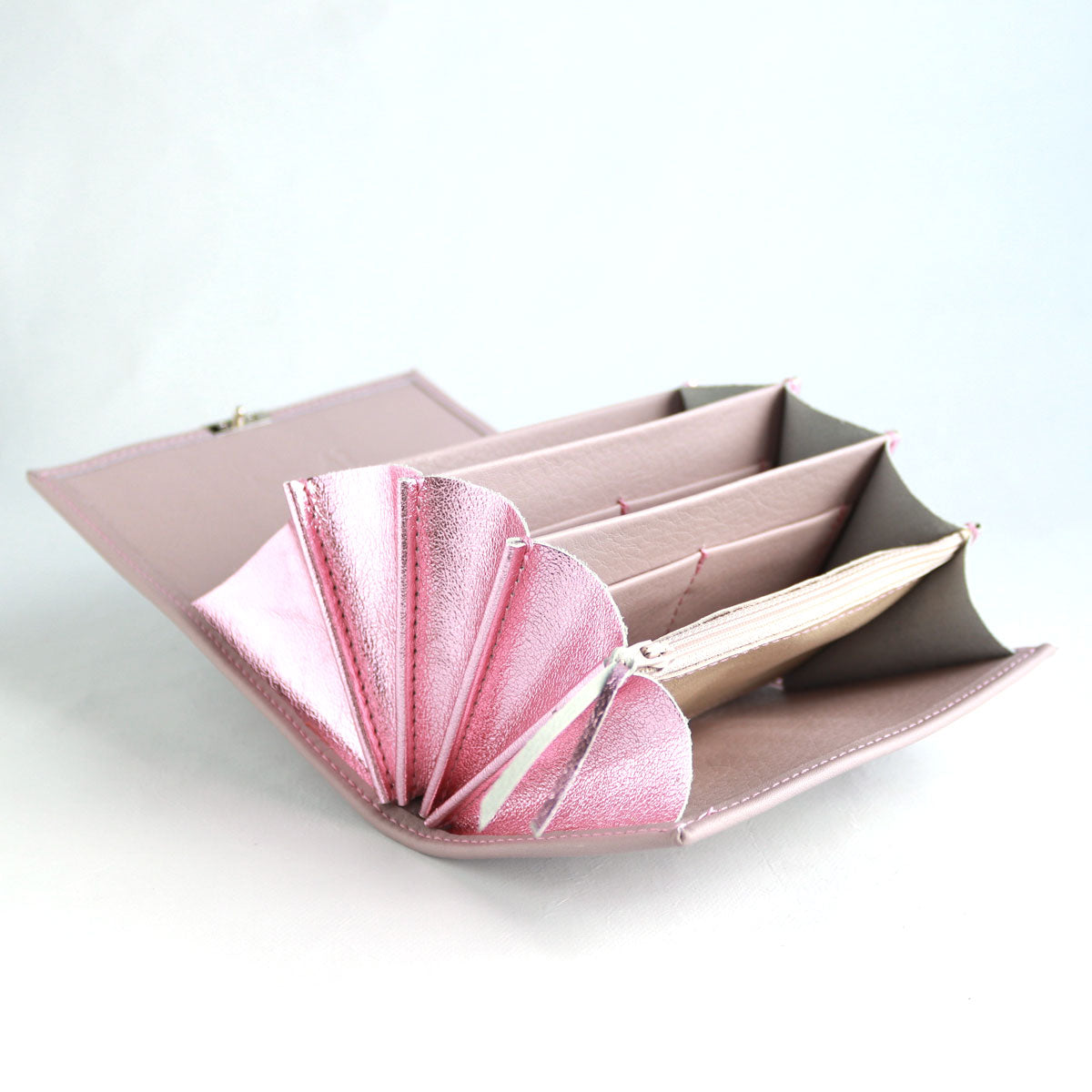 Elli Dusty Flieder mit großem Münzfach, Platz fürs Handy und praktischem Innenleben aus Flieder, Rosa Glitzer und Creme – hochwertige Geldbörse zum Umhängen